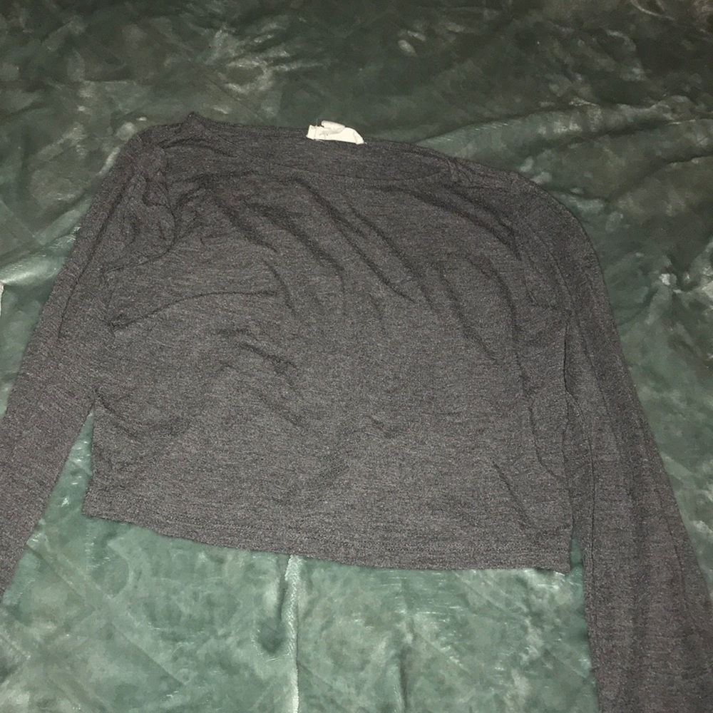 long sleeve crop top